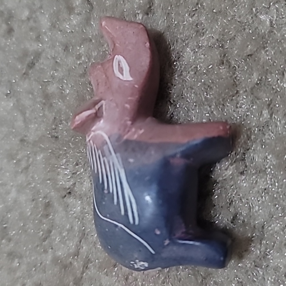 Stone Carved Rhino - Picture 1 of 4
